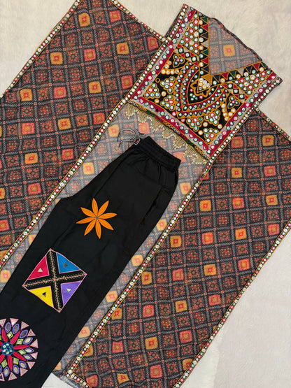 Rang Kaftan Black Embroidered Kaftan with Embroidered Mirror Work Jeans Set