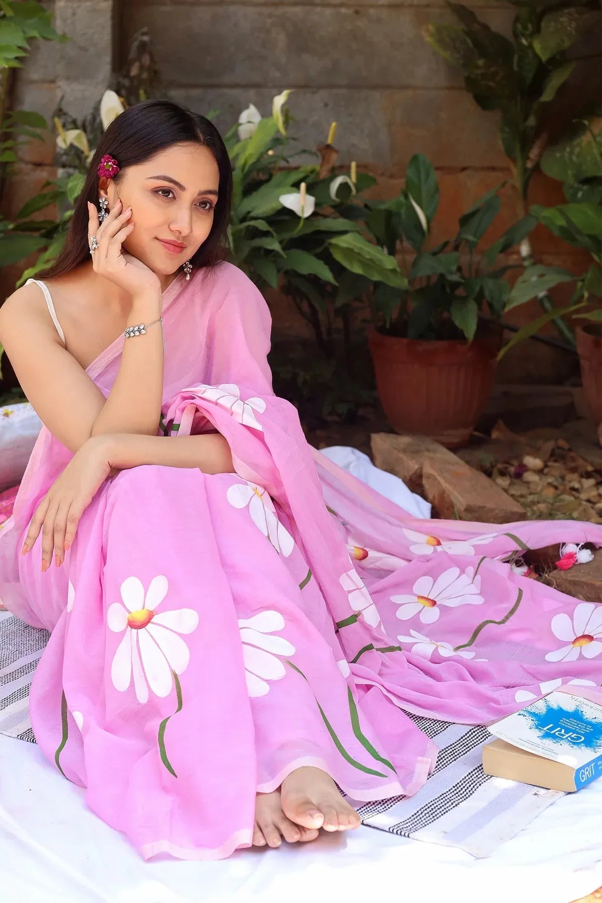 Baby Pink Floral Printed Cotton Linen Saree with White Daisy Print & Tassel Pallu