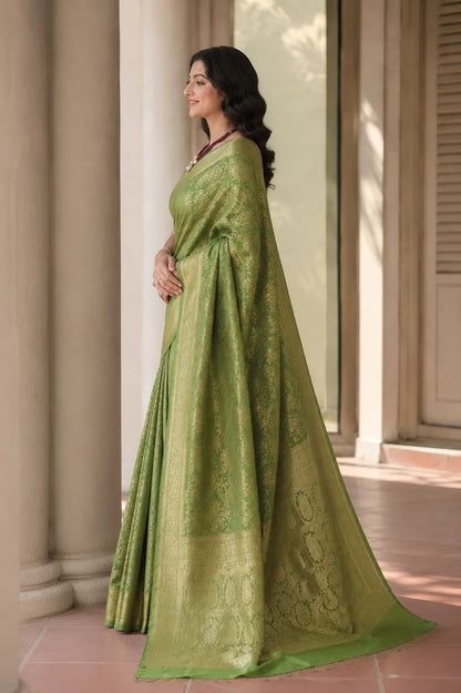 Elegant Mehendi Green Banarasi Silk Saree with Floral Jaal Weaving & Rich Zari Pallu