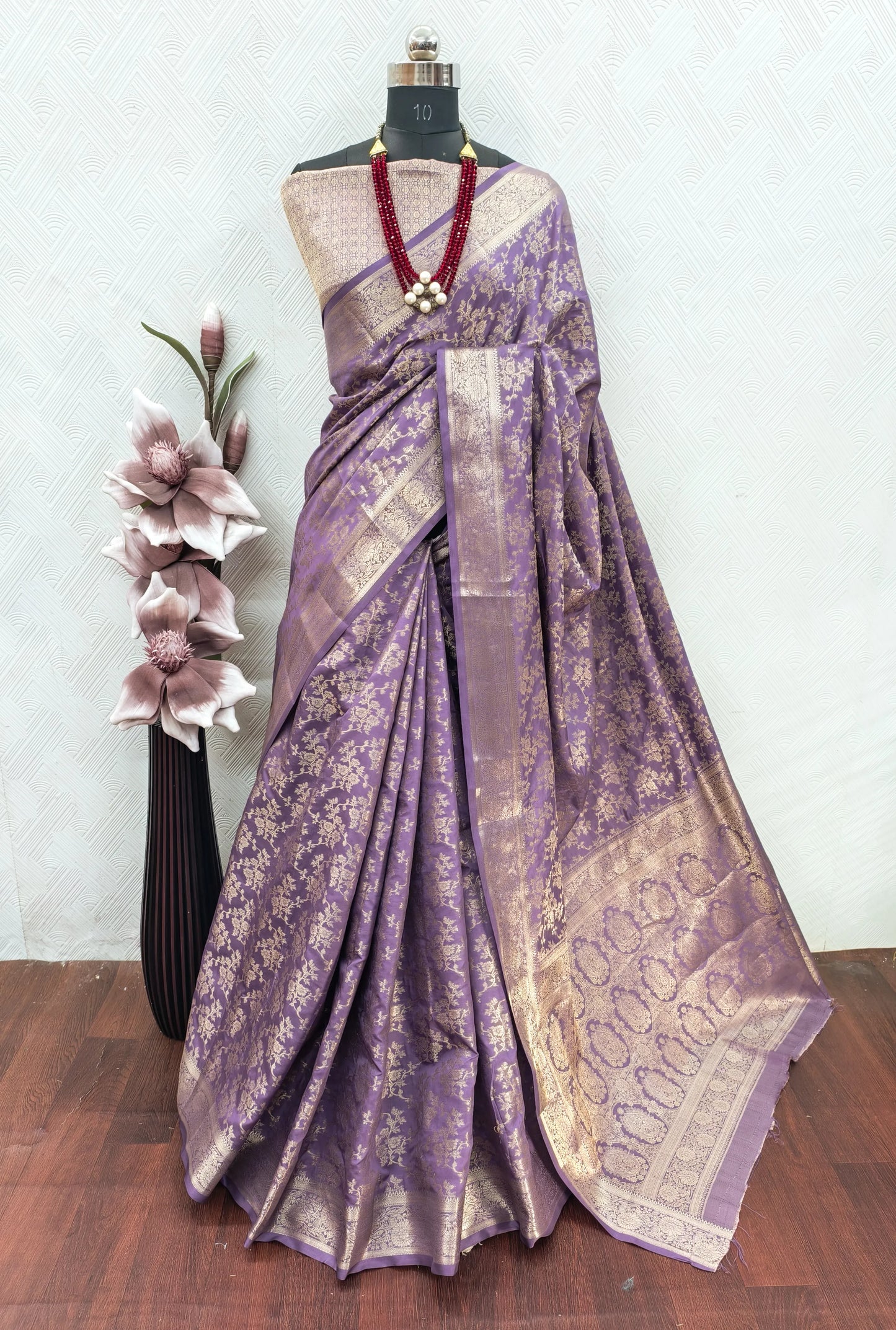 Royal Lavender Purple Banarasi Silk Saree with Floral Jaal Weaving & Heritage Zari Pallu