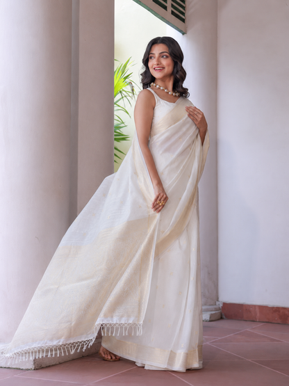 Premium Off White Gold Butti Zari Woven Saree with Rich Pallu & Tassels | Wedding & Festive Wear