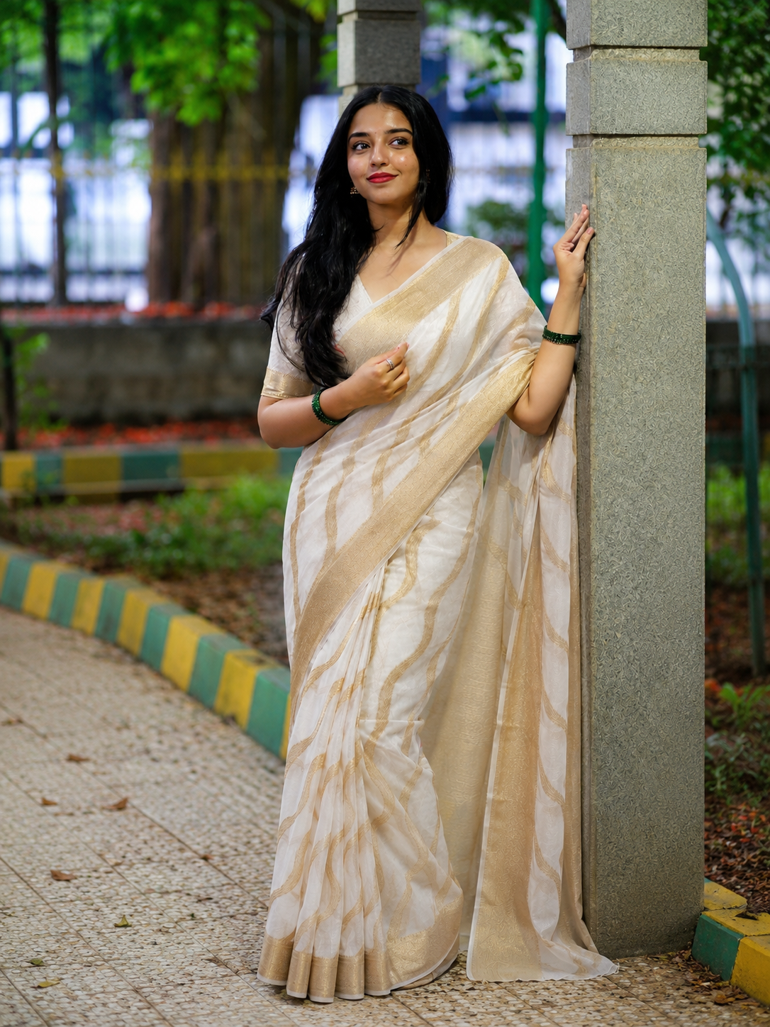 Elegant Off White Gold Zari Woven Saree with Rich Border | Premium Festive & Wedding Wear