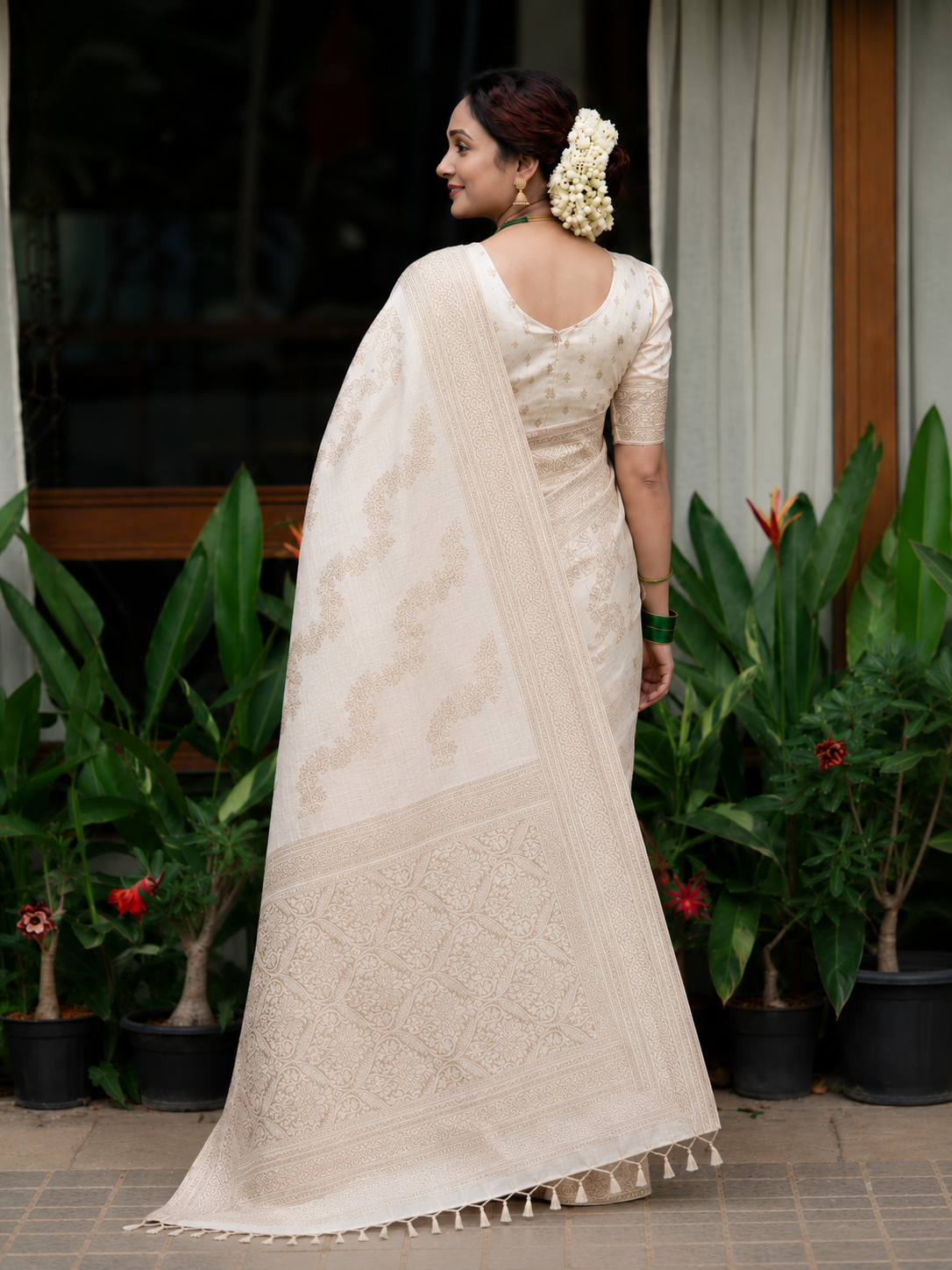 Ivory Woven Premium Silk Saree with Antique Gold Border | Onam Special Collection