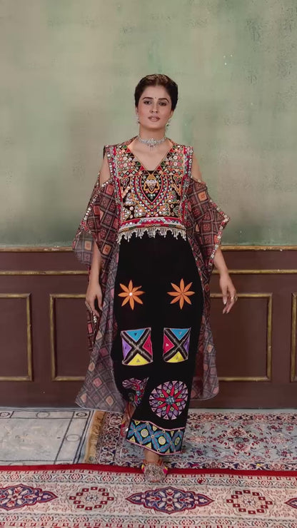 Rang Kaftan Black Embroidered Kaftan with Embroidered Mirror Work Jeans Set