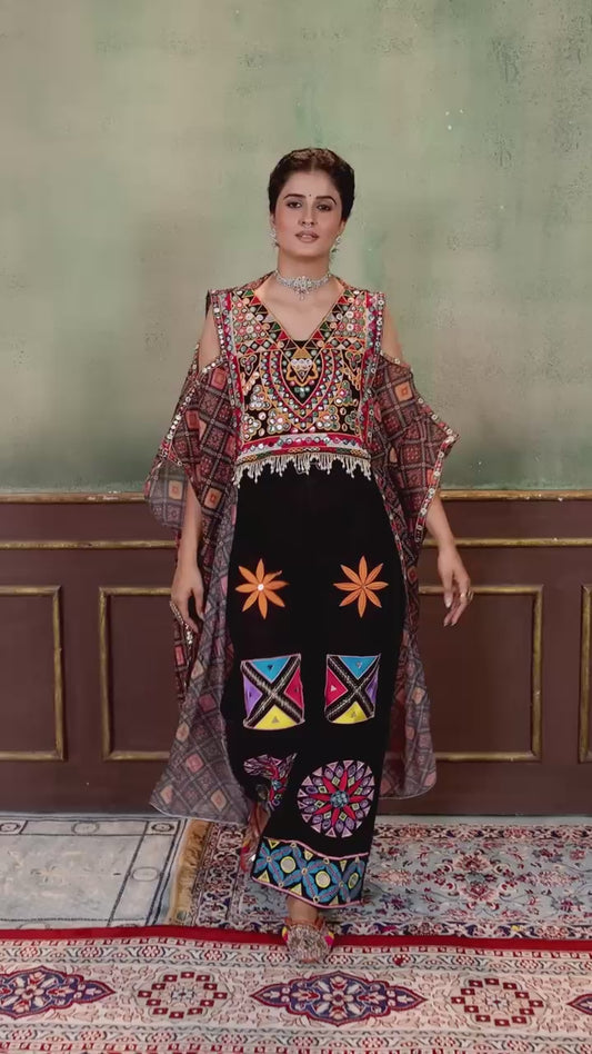 Rang Kaftan Black Embroidered Kaftan with Embroidered Mirror Work Jeans Set